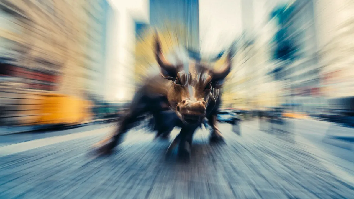 Wall Street bull (Getty Images/Doug Armand)