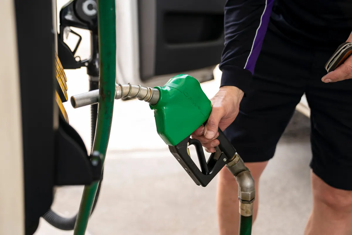 Diesel nos EUA bate US$ 6 o galão pela primeira vez na história